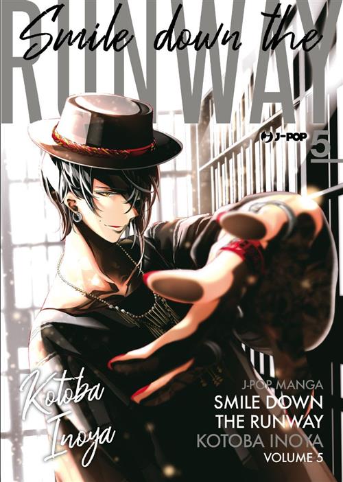 SMILE DOWN THE RUNWAY 5